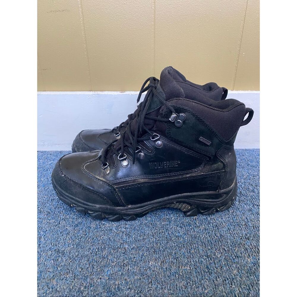 Wolverine men 10.5 waterproof tie up work boots w/skid proof soles black